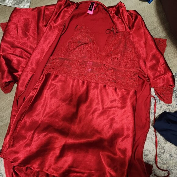 Red Satin & Lace Lingerie Robe Set — Size M — Excellent Condition - Picture 1 of 1